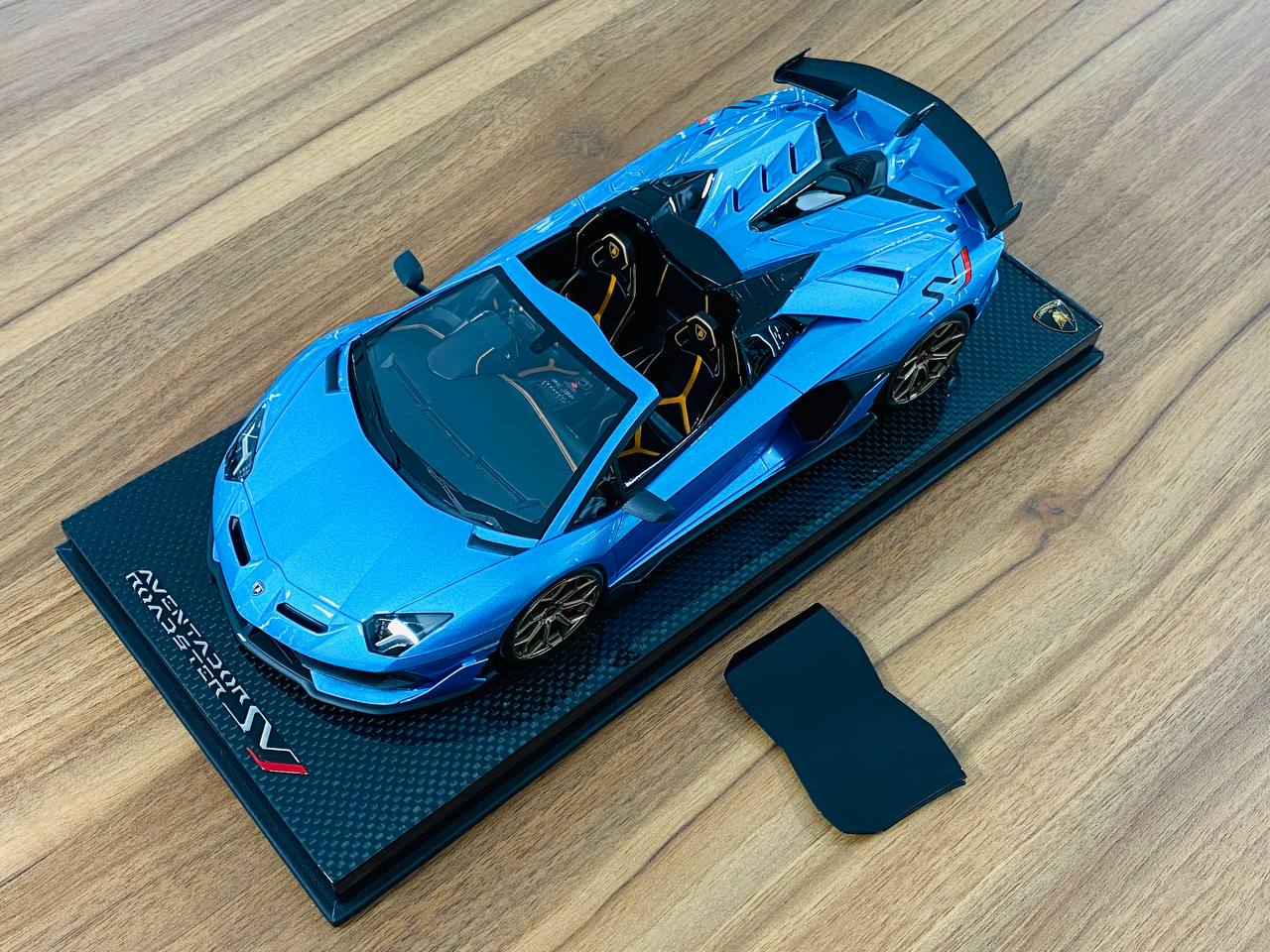 1/18 Resin Model MR Collection Lamborghini Aventador Roadster SVJ Blue