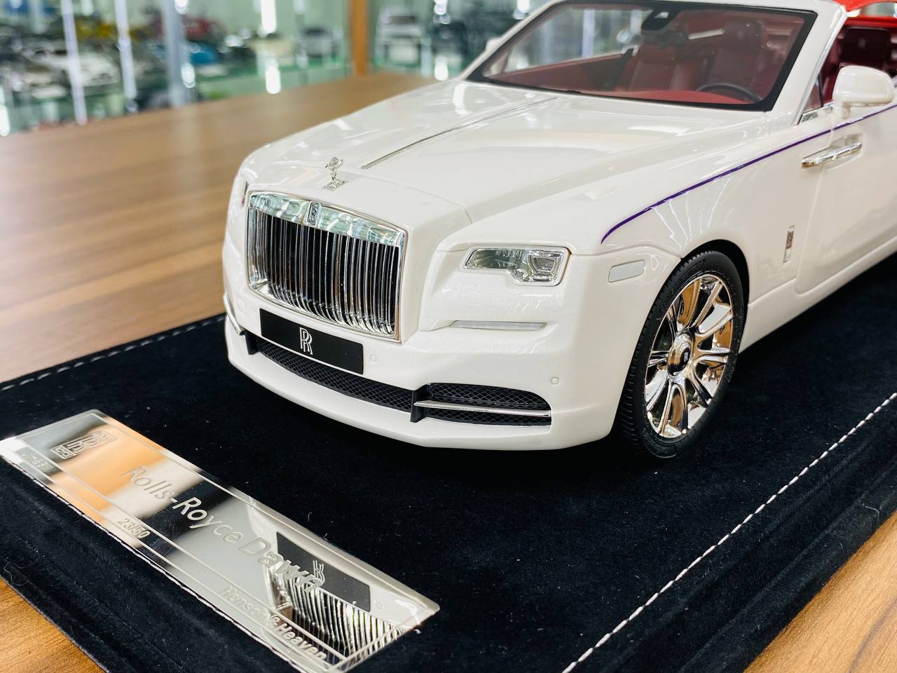 1/18 Resin Model - H&H Rolls Royce DAWN in White, Limited to 50 Pieces