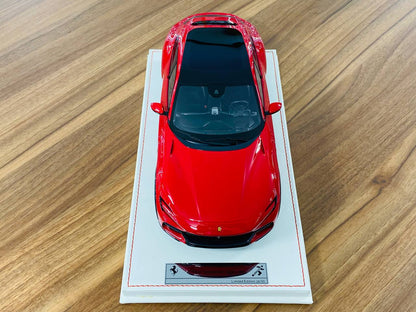 1/18 Resin Model - Runner Ferrari Purosangue in Red, Limited to 50 Pieces