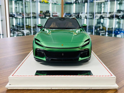 1/18 Resin Model - Runner Ferrari Purosangue in Pearl Green, Limited to 50 Pcs