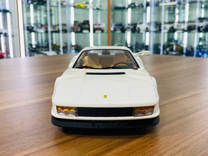 1/18 Ferrari Testarossa 1984 White by KK-Scale