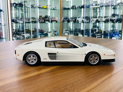 1/18 Ferrari Testarossa 1984 White by KK-Scale