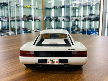 1/18 Ferrari Testarossa 1984 White by KK-Scale