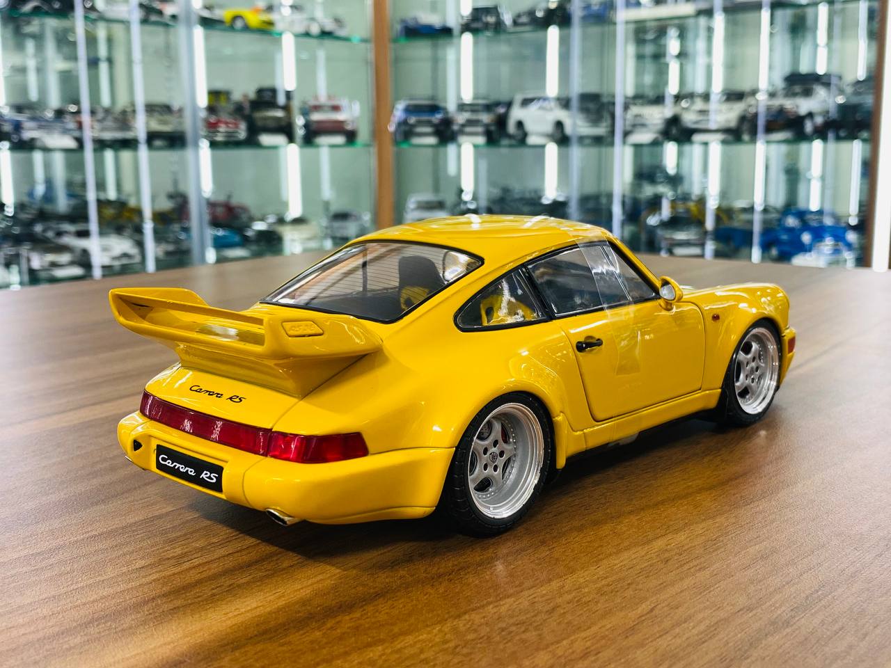 1/18 Diecast Porsche 911 3.8 RS Yellow Solido Miniature Model Car