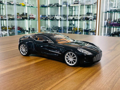 1/18 Diecast AutoArt Aston Martin One-77 in Black