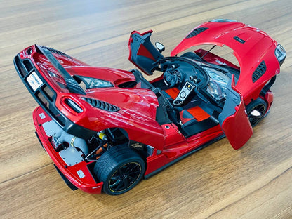 1/18 Diecast AutoArt Koenigsegg Agera in Red