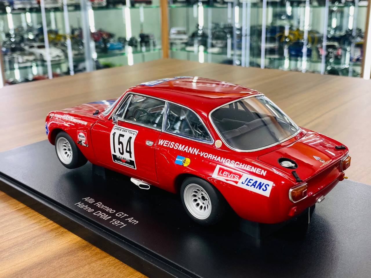 1/18 Diecast AutoArt Alfa Romeo GT AM Hahne DRM 1971 #154 in Red