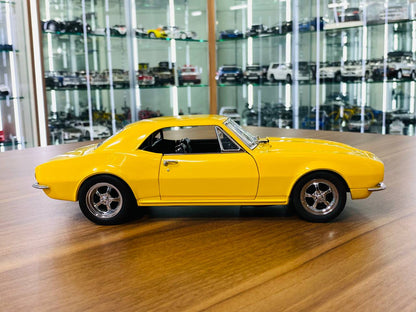 1/18 Diecast Model - ExactDetail Replicars Chevrolet Crusher Camaro 1967 in Yellow, Full Opening