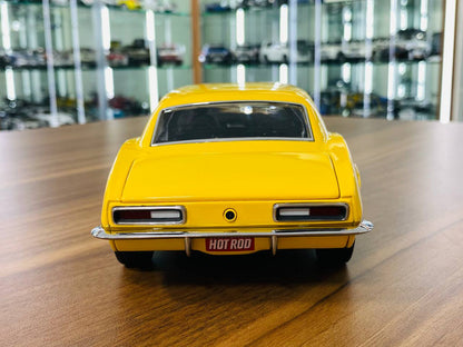 1/18 Diecast Model - ExactDetail Replicars Chevrolet Crusher Camaro 1967 in Yellow, Full Opening