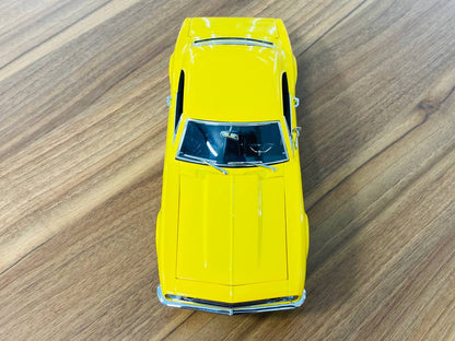 1/18 Diecast Model - ExactDetail Replicars Chevrolet Crusher Camaro 1967 in Yellow, Full Opening