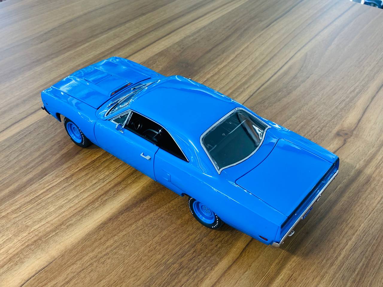 1/18 Diecast Model - GMP Plymouth Road Runner 1970 in Blue, Full Opening