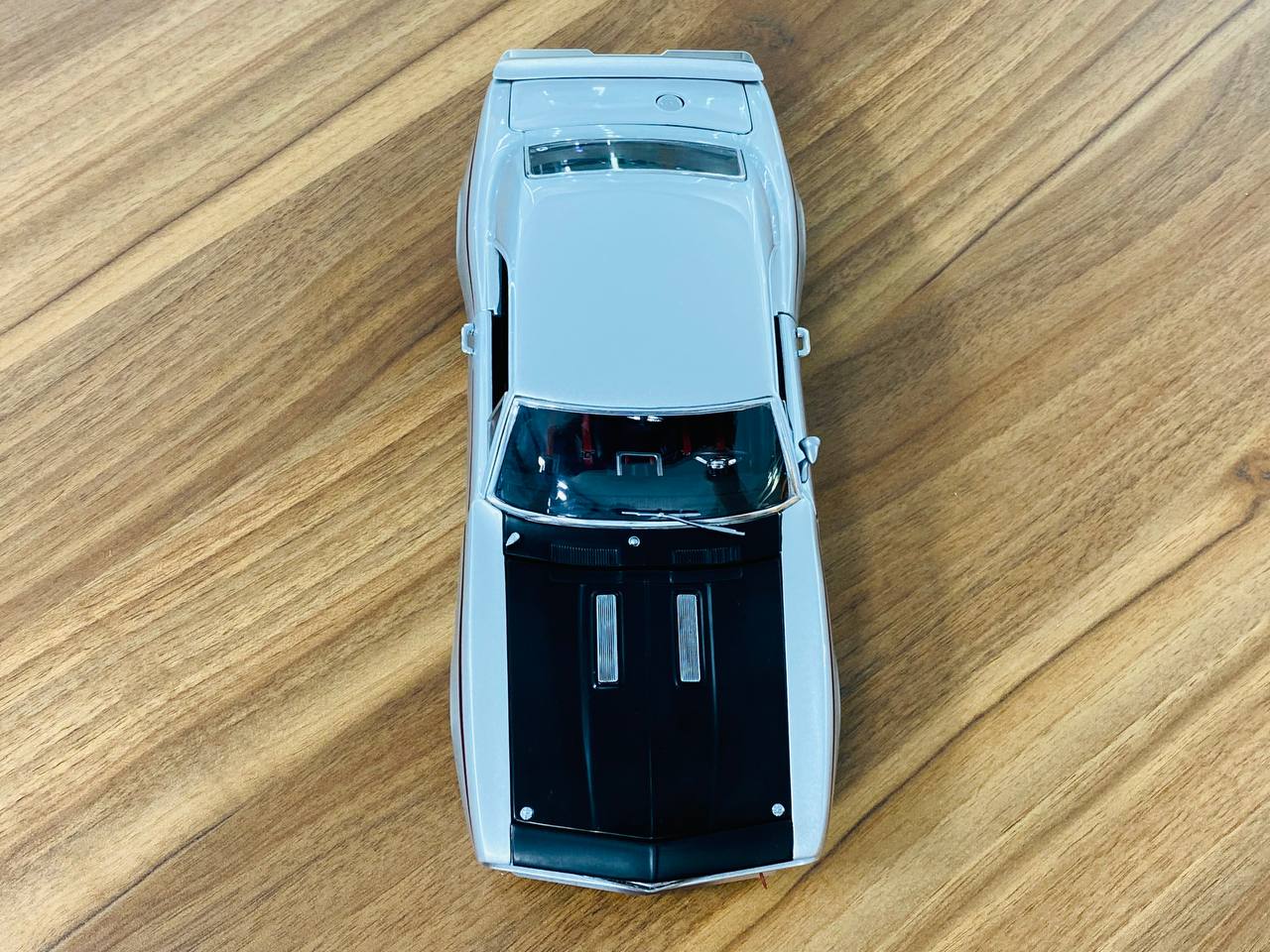 1/18 Diecast Model - GMP Comp Coupe 1967 Camaro in Silver with Black Hood, Full Opening