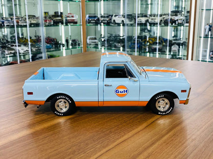 1/18 Diecast Model - ACME Chevrolet C-10 Gulf Racing 1968 in Gulf Colors, Full Opening