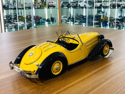 1/18 Diecast - CMC Audi Front 225 Roadster 1935 in Yellow/Black, Limited to 4000 Pieces