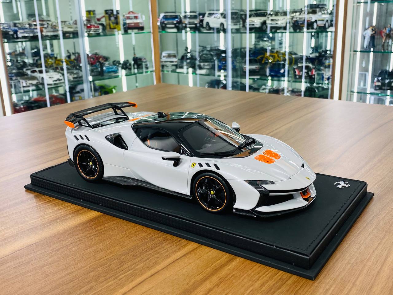 1/18 Resin Model - BBR Models Ferrari SF90 XX Stradale in Bianco Artico, Limited to 320 Pcs