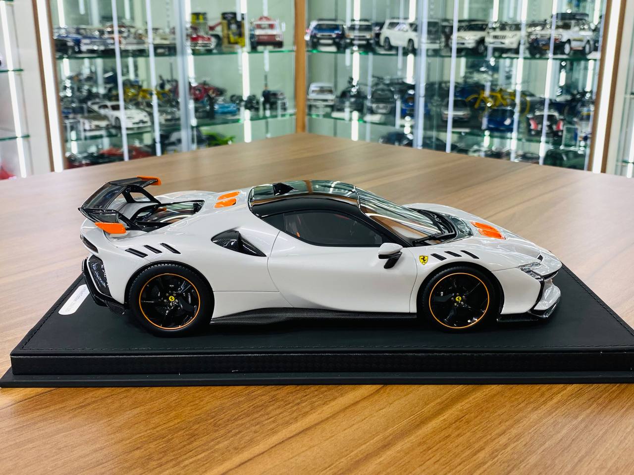 1/18 Resin Model - BBR Models Ferrari SF90 XX Stradale in Bianco Artico, Limited to 320 Pcs