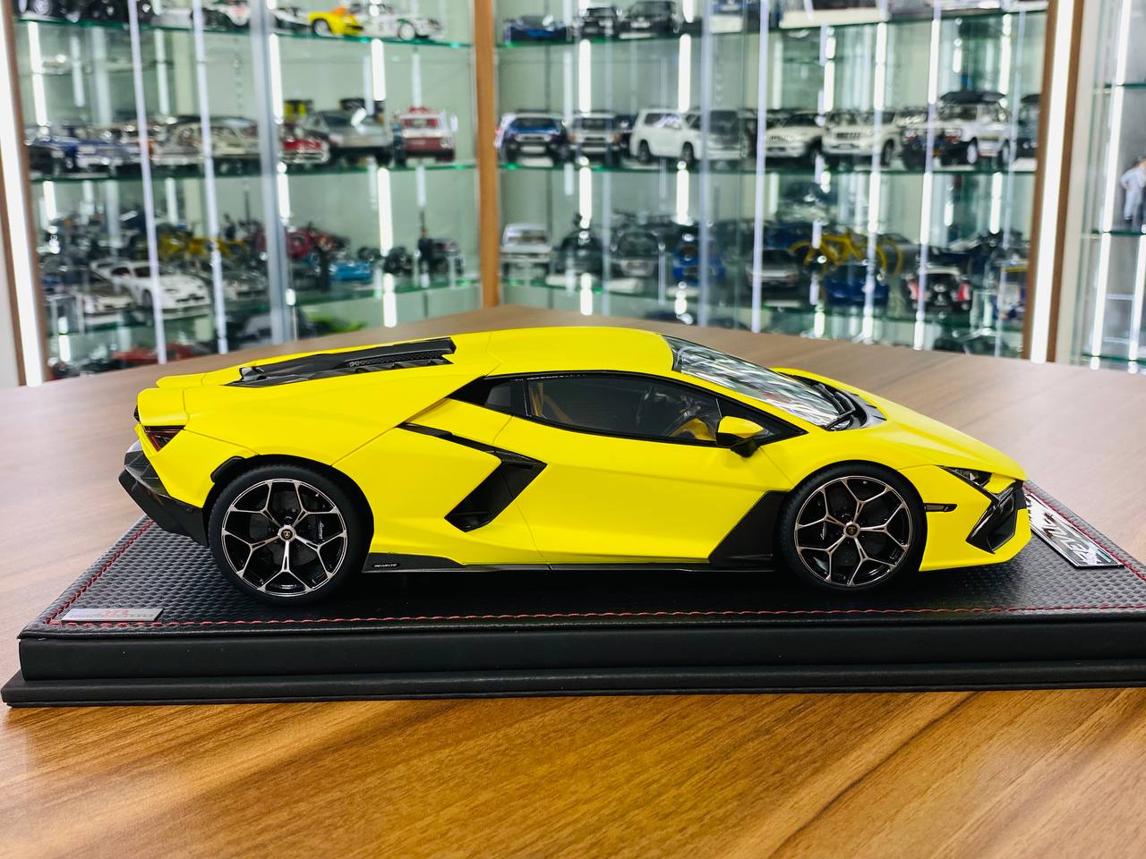 1/18 Resin Model - MR Collection Lamborghini Revuelto in Giallo Clarus, Limited to 149 Pieces