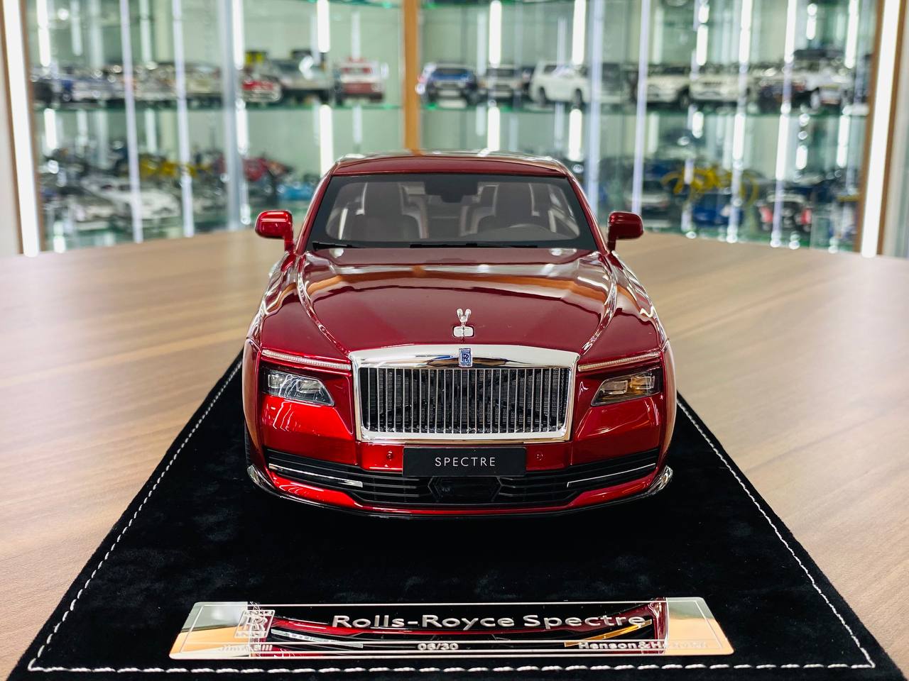 1/18 Resin Model - H&H Rolls Royce Spectre in Lava Red, Limited to 30 Pieces