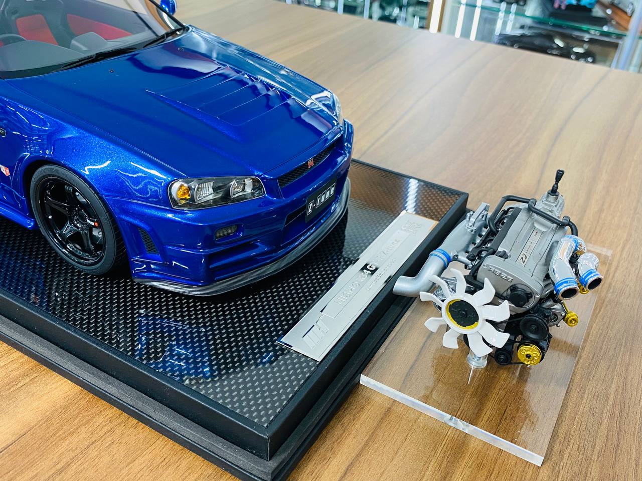 1/12 Resin Model - Motor Helix Nissan Skyline GT-R R34 Nismo Z-tune in Blue, Limited Edition (50 Pieces)