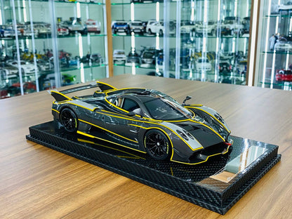 1/18 VIP Model Pagani Huayra R  [ Resin yellow Stripe | Limited Edition ]