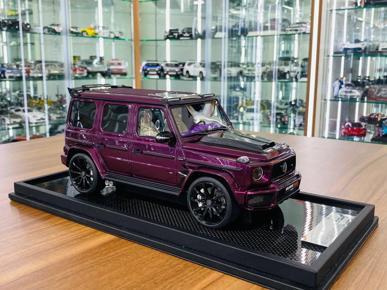 1/18 Resin Mercedes-Benz Brabus G800 G-Class  W463 2019 Purple - MotorHelix