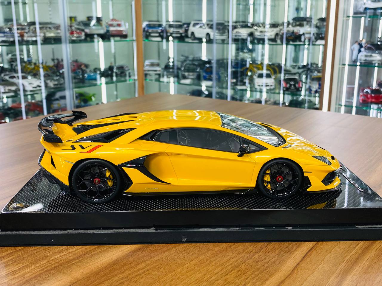 1/18 Resin Model - MR Collection Lamborghini Aventador SVJ in Yellow, Limited 01/01