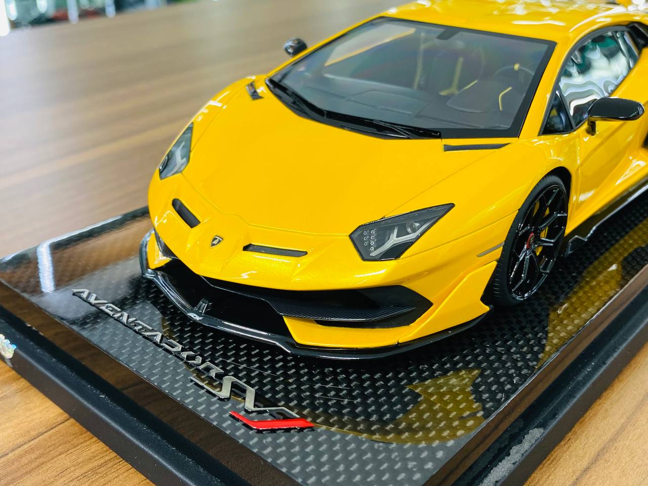 1/18 Resin Model - MR Collection Lamborghini Aventador SVJ in Yellow, Limited 01/01