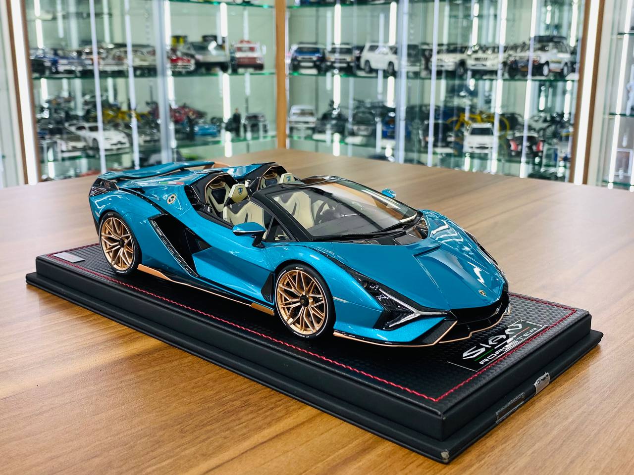 1/18 Resin Model - MR Collection Lamborghini SIAN Roadster in Blu Uranus, Limited to 399 Pieces