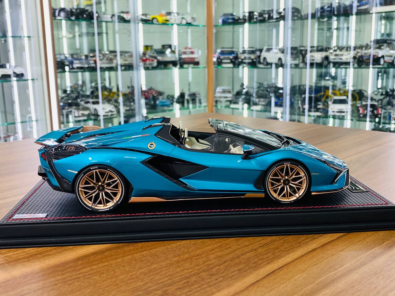 1/18 Resin Model - MR Collection Lamborghini SIAN Roadster in Blu Uranus, Limited to 399 Pieces