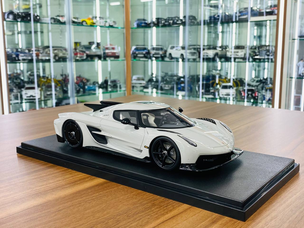 1/18 Resin Model - GT Spirit Koenigsegg Jesko Absolut in Grey, Limited Edition