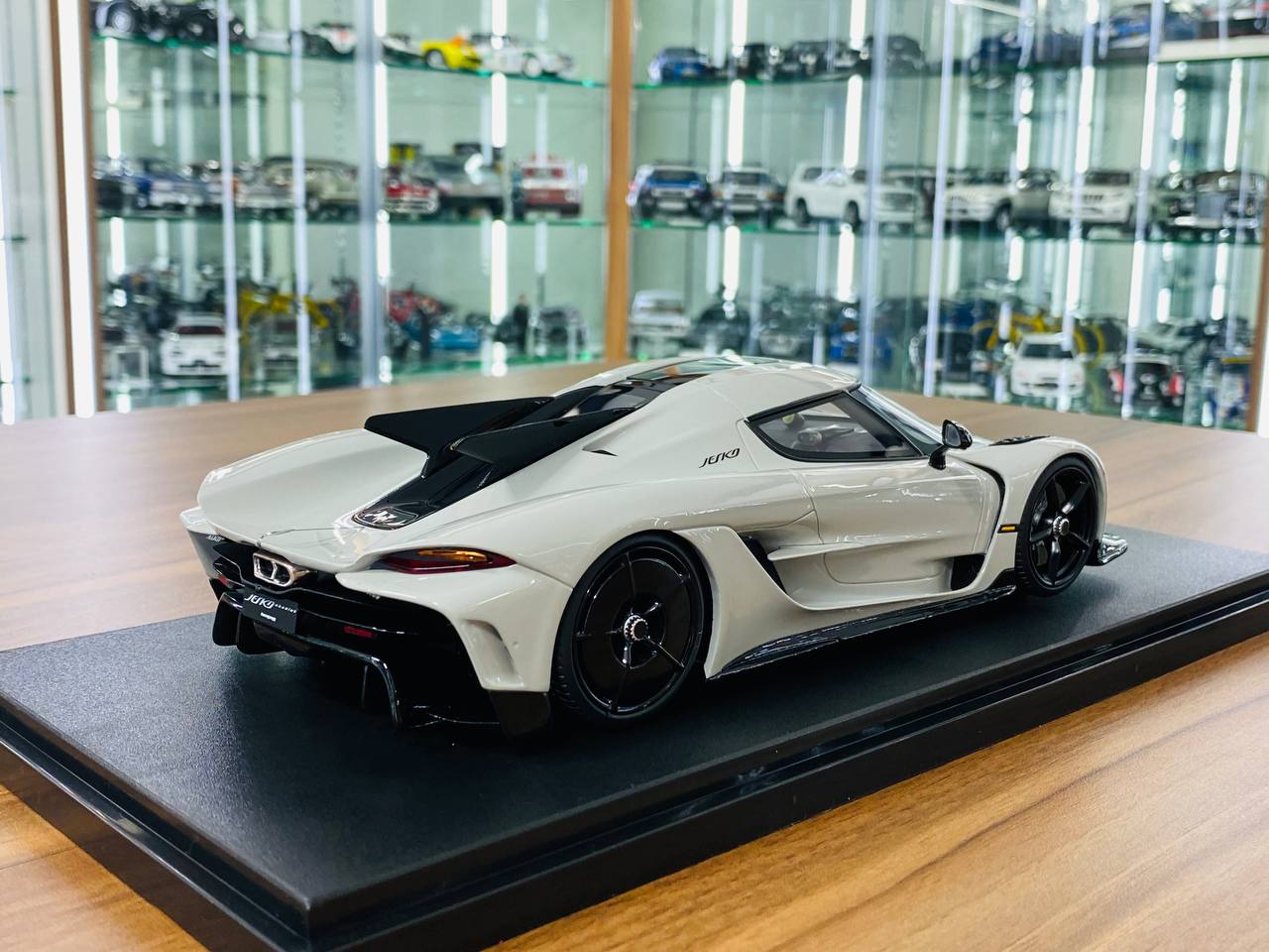 1/18 Resin Model - GT Spirit Koenigsegg Jesko Absolut in Grey, Limited Edition