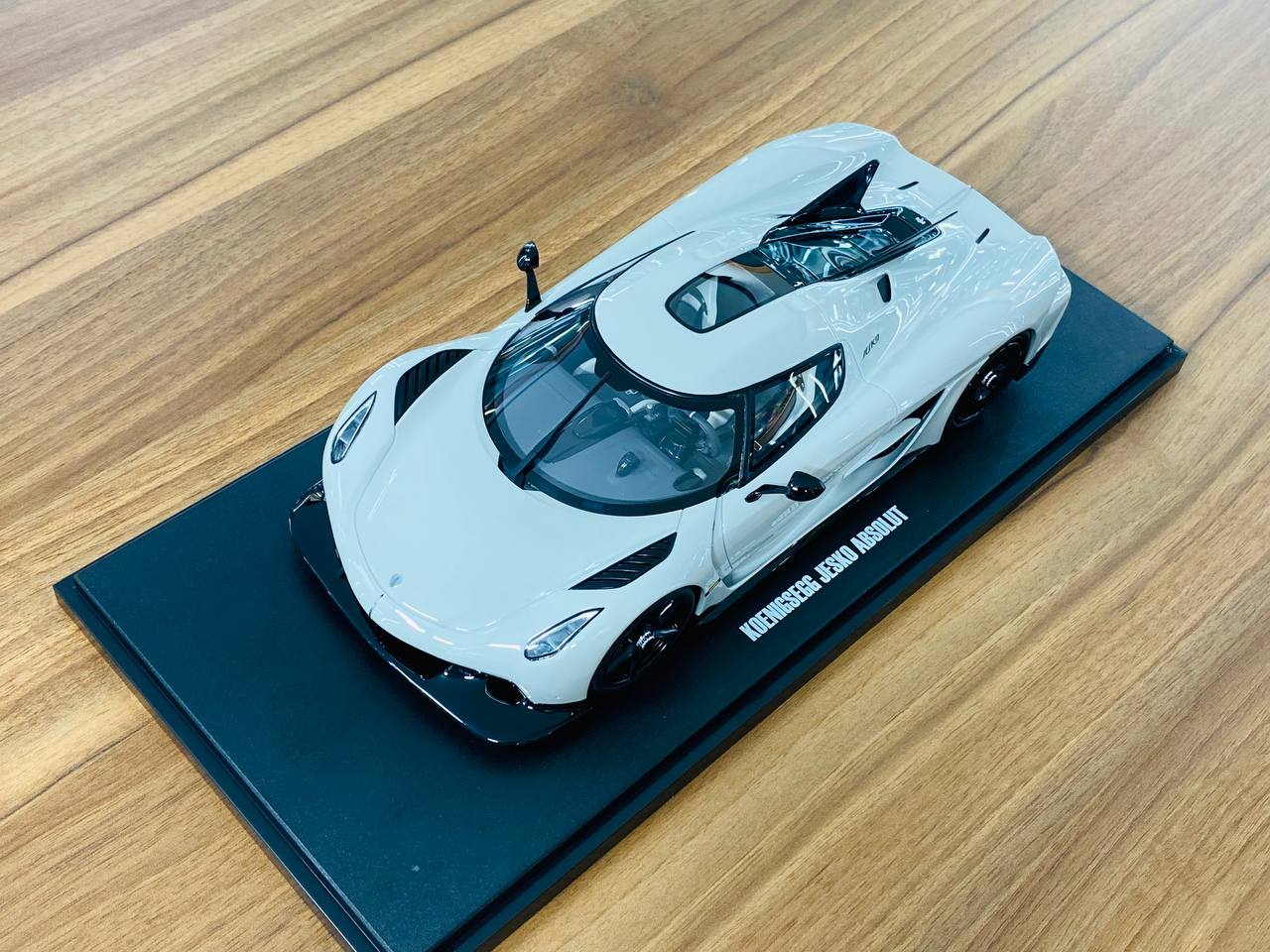 1/18 Resin Model - GT Spirit Koenigsegg Jesko Absolut in Grey, Limited Edition