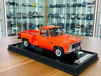 1/18 Resin- Old School Models GMC Sierra Classic 3500 (1986) in Orange, Limited to 110 Pieces