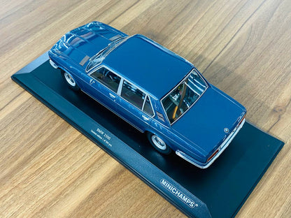 1/18 Diecast Model - Minichamps BMW 2500 (1968) in Blue Metallic, Limited to 504 Pieces