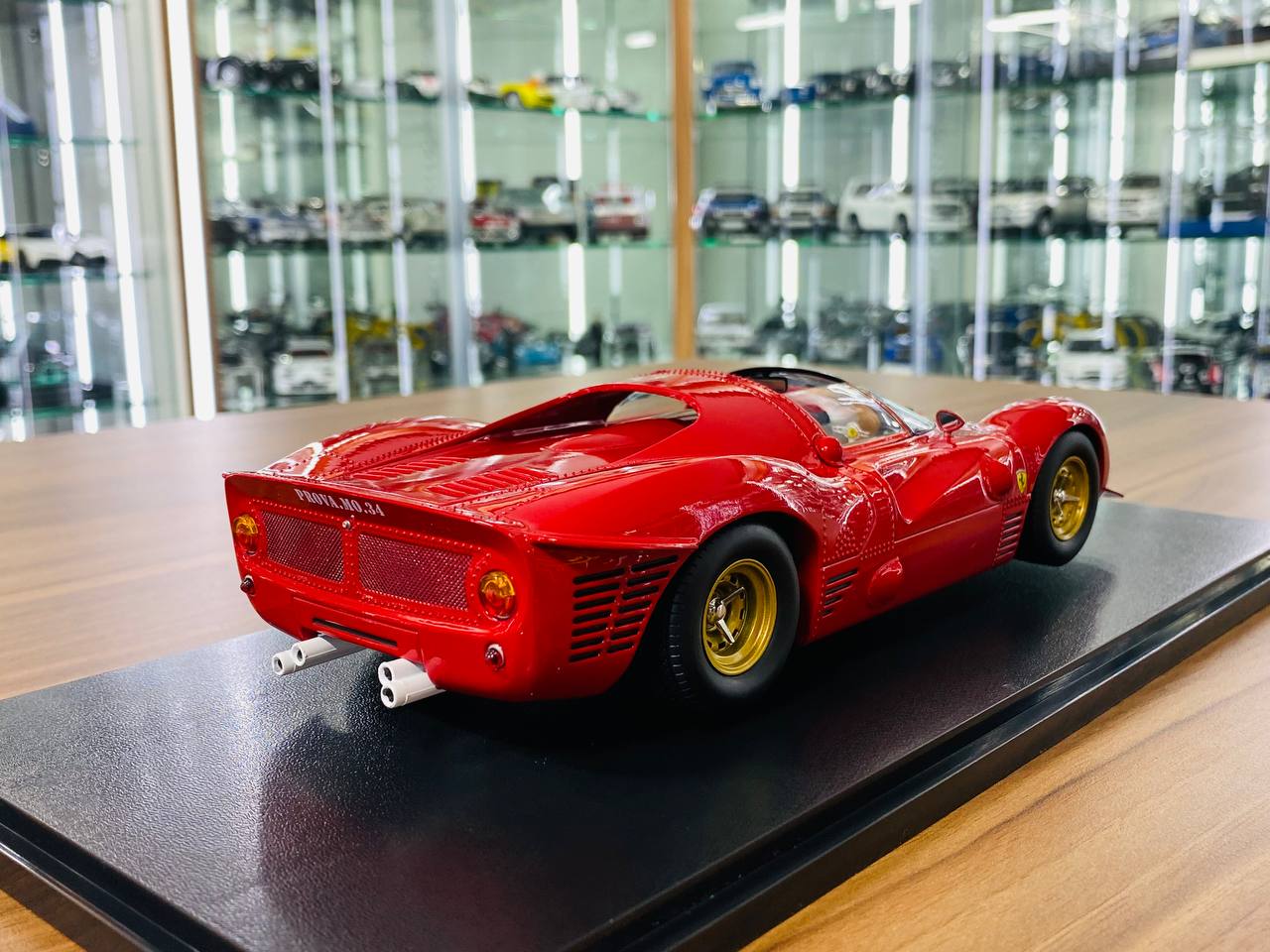 1/18 Resin Model - Werk83 Ferrari 330 P3 Spyder in Red (Not Opening)