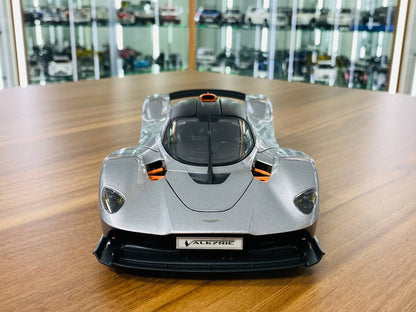 1/18 Diecast Model - Maisto Aston Martin Valkyrie in Silver