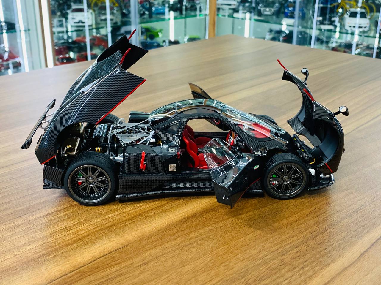 1/18 Diecast Model - Almost Real Pagani Zonda F 2005 (Full Carbon Fiber)