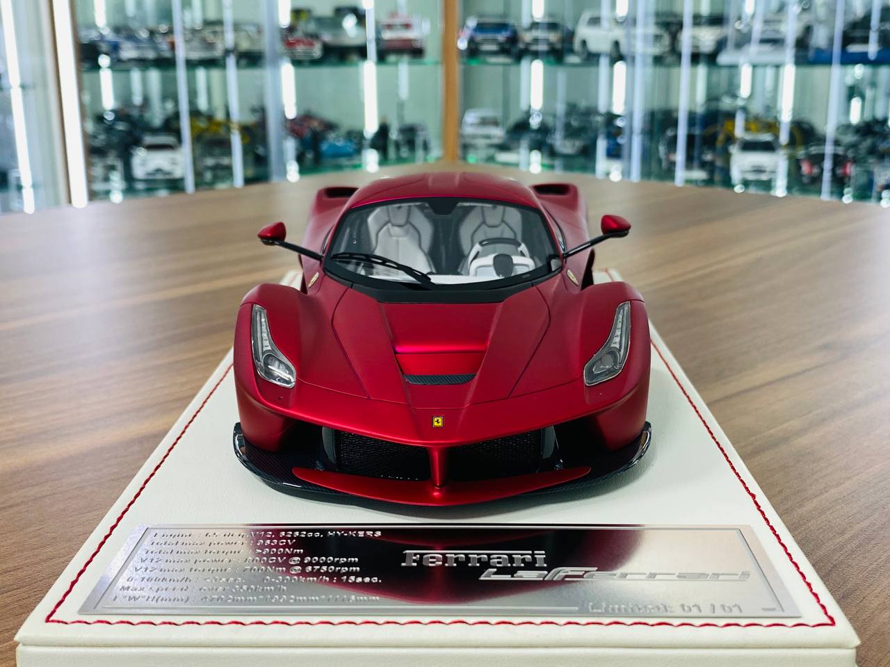 1/18 Resin Model - Davis & Giovanni Ferrari LaFerrari (Matt Chrome Red)