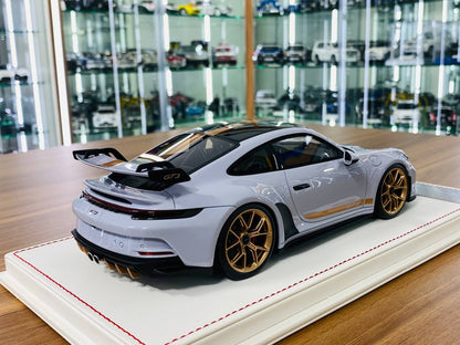 1/18 Resin Model - Davis & Giovanni Porsche 911 GT3 (992) (Crayon with Gold Stripe)