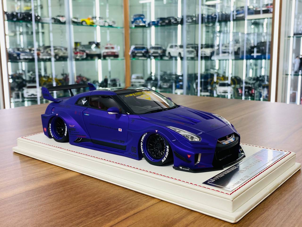 1/18 resin model of the Nissan R35 GT-RR LBWK in Matt Metallic Purple, Zero Fighter, limited to 8 pieces