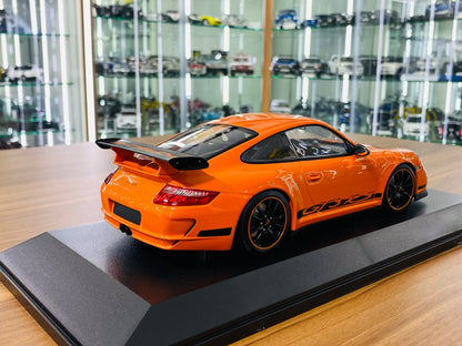 1/18 Diecast Minichamps - Porsche 911 GT3 RS 2007 - Vibrant Orange