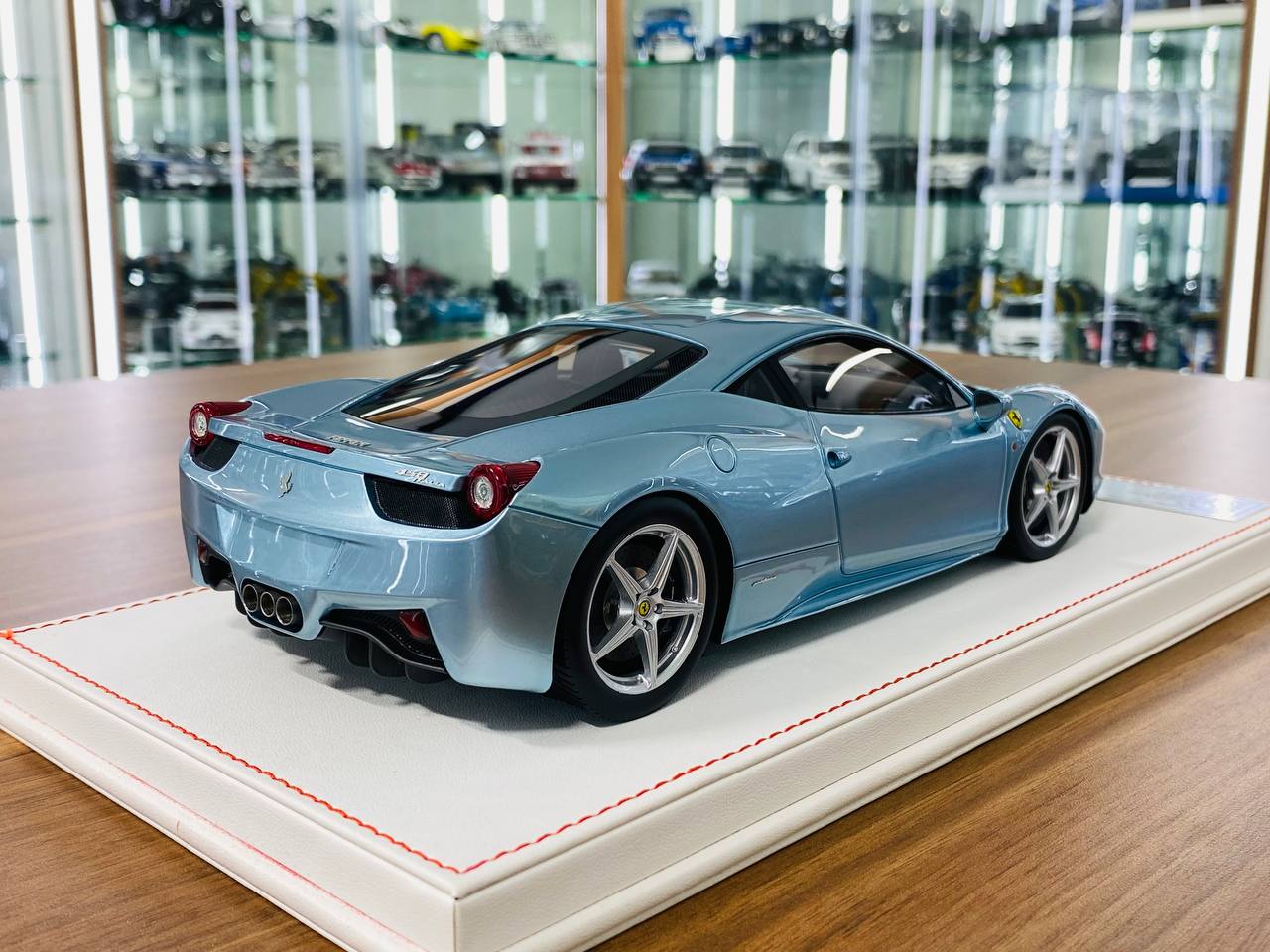 1/18 Resin Dino Models Ferrari 458 Italia ice blue Limited Edition