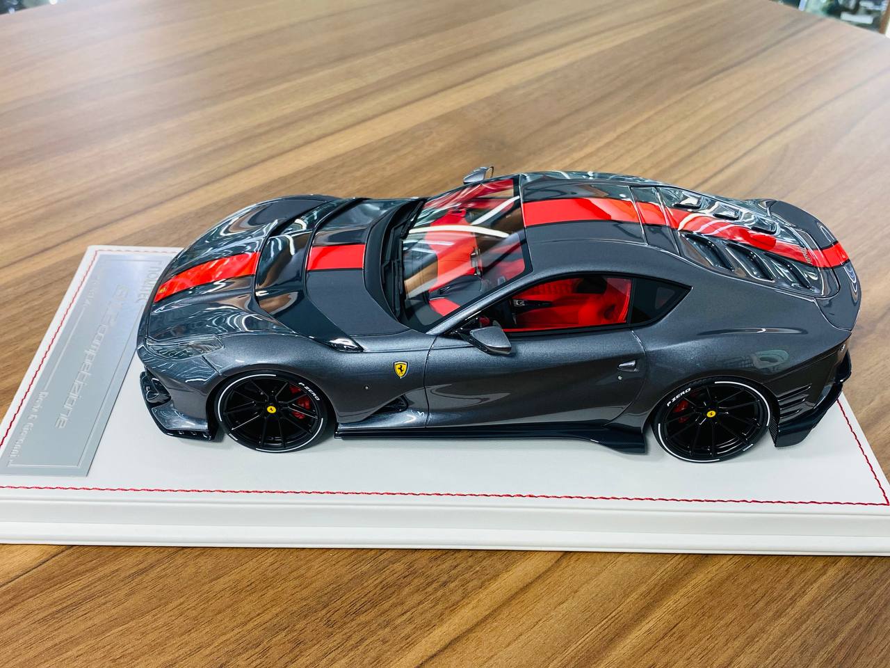 1/18 Resin Davis & Giovanni Ferrari 812 Competizione Novitec Grey Metallic with Red Stripe Limited to 20 Pieces