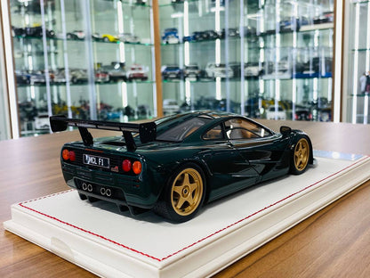 1/18 Resin Model of the McLaren F1 LM-Specification by Davis & Giovanni