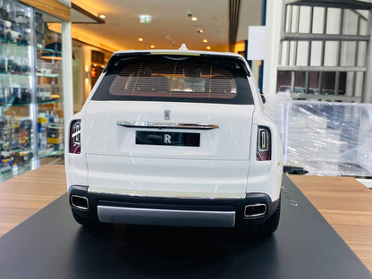 1/8 scale Amalgam Rolls-Royce Cullinan in a pristine white finish with luxurious maroon interior