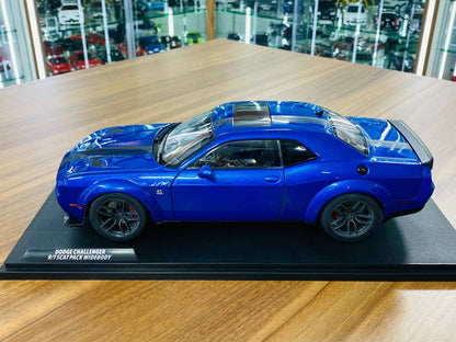 1/18 Solido Dodge Challenger R/T Scat Pack Wide Body in electric blue pearl