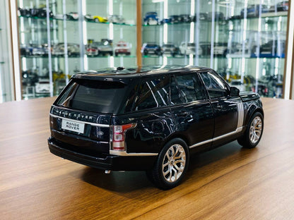 1/18 GT Autos Land Rover Range Rover 2013 in classic black