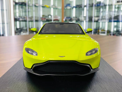 1/18 Resin Model Top Speed  - Aston Martin Vantage