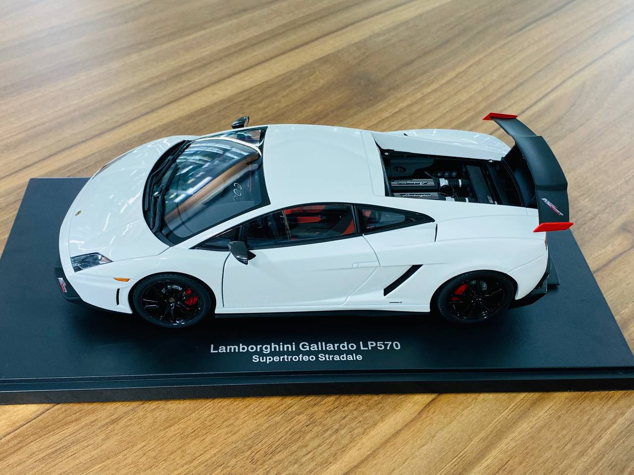 1/18 Diecast Model AUTOart Lamborghini Gallardo LP570 Supertrofeo Stradale White