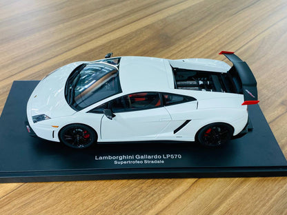 1/18 Diecast Model AUTOart Lamborghini Gallardo LP570 Supertrofeo Stradale White